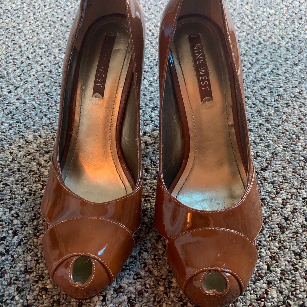 Shoes - Picture 2 of 3